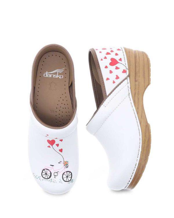Darrogotti's tweet photo. π Dansko Women's Twin Pro Clog
π https://t.co/COPq12eJ5k
#clothes #fashion #business #retail #shopping #businessowner #nyc #florida #usa #newyork #store #onlineshopping #fyp #dansko #danskoclogs #nursingschool #scrubs #danskoshoes #healinghands https://t.co/5fQOgZfRVv