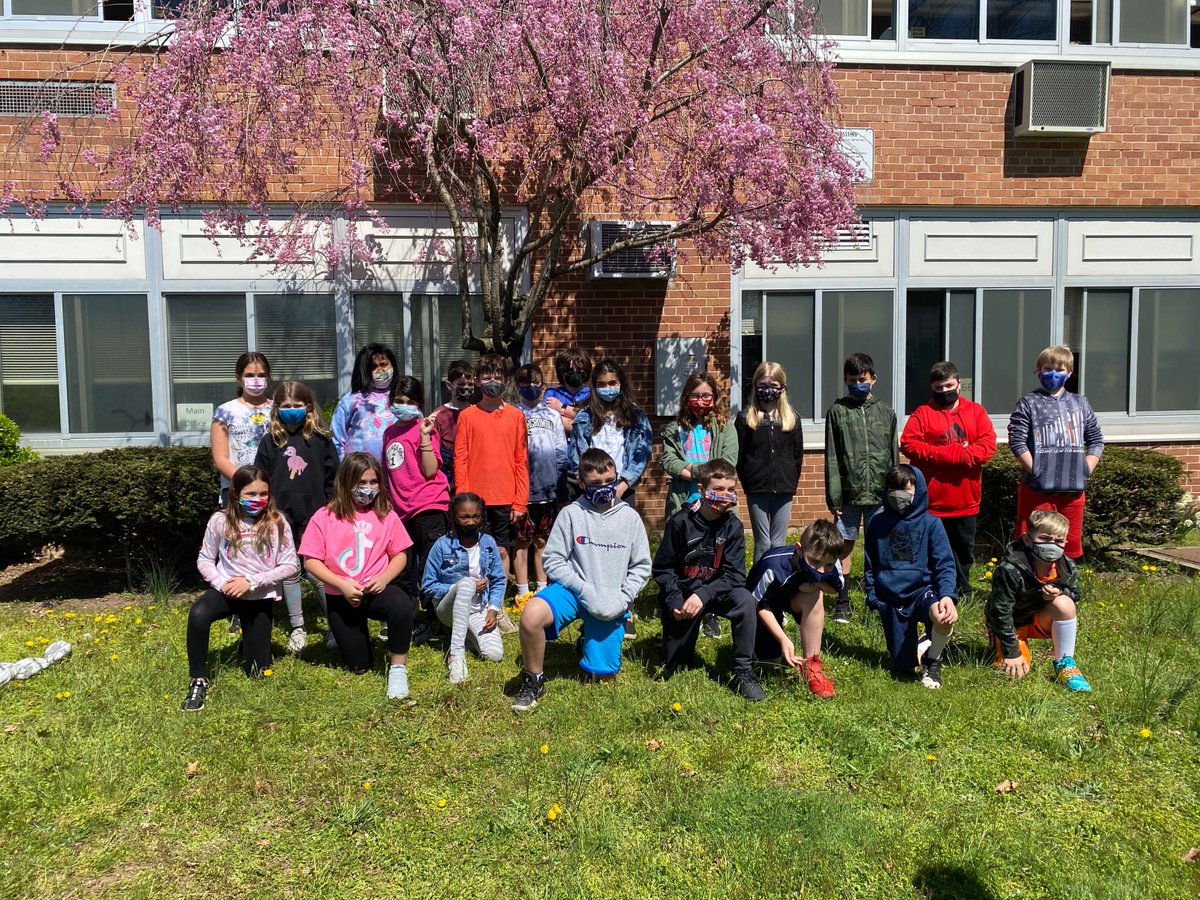 Ms. Mignoli (@msmignoli) on Twitter photo This week, we enjoyed listening to a biography mentor text under Mr. Rosof's favorite new field trip setting- the blooming tree right outside his window! Thanks for the recommendation <a href="/Saw_Mill_Strong/">Mr. Rosof and Mr. Madden</a> ! This week, we enjoyed listening to a biography mentor text under Mr. Rosof's favorite new field trip setting- the blooming tree right outside his window! Thanks for the recommendation <a href="/Saw_Mill_Strong/">Mr. Rosof and Mr. Madden</a> !