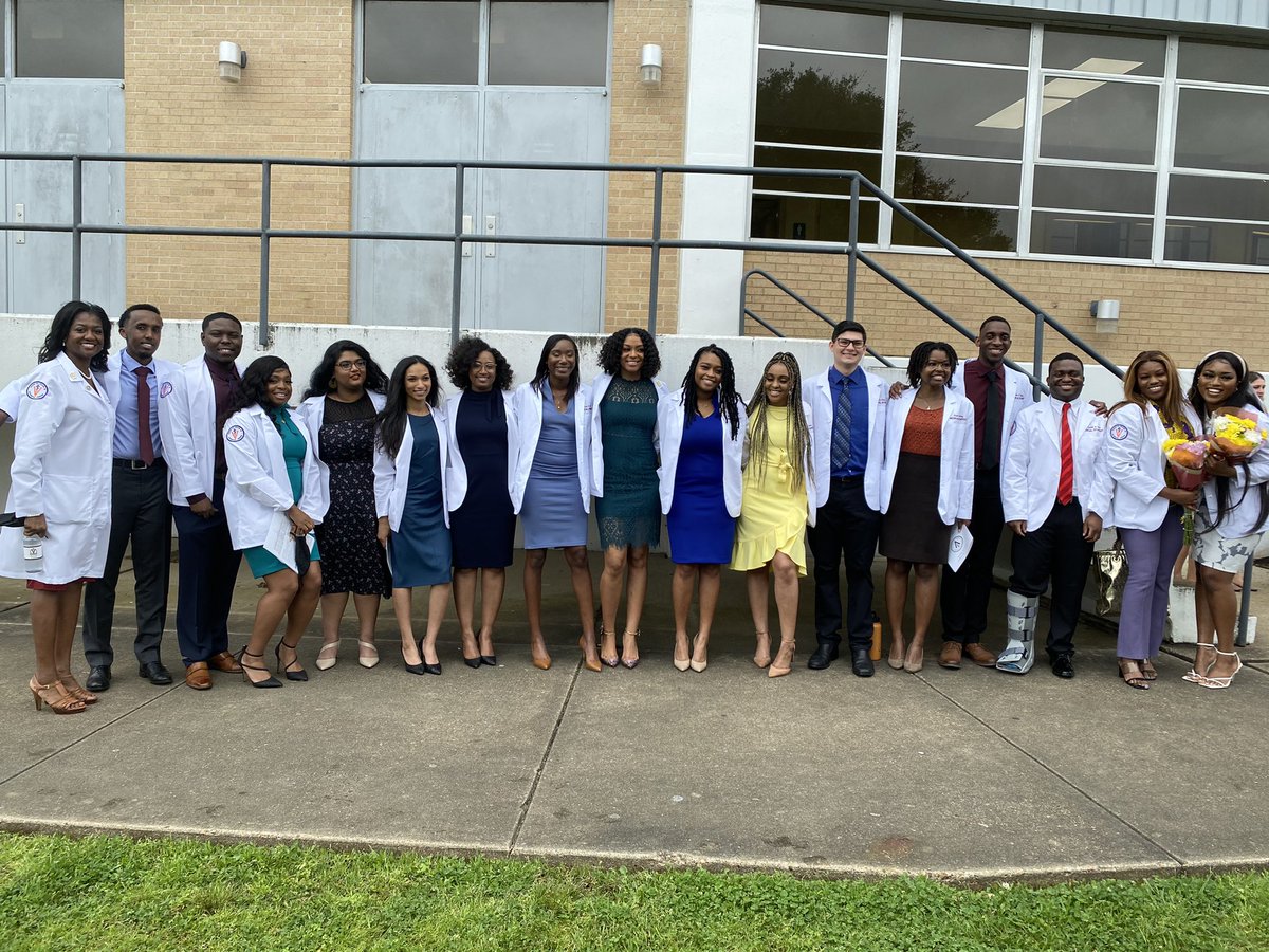 Summers_sweetst's tweet photo. Spoke some things into the universe and they appeared... The marathon continues fasho #blackgirlwhitecoat #StudentDOctor https://t.co/qkg3fU4TJB