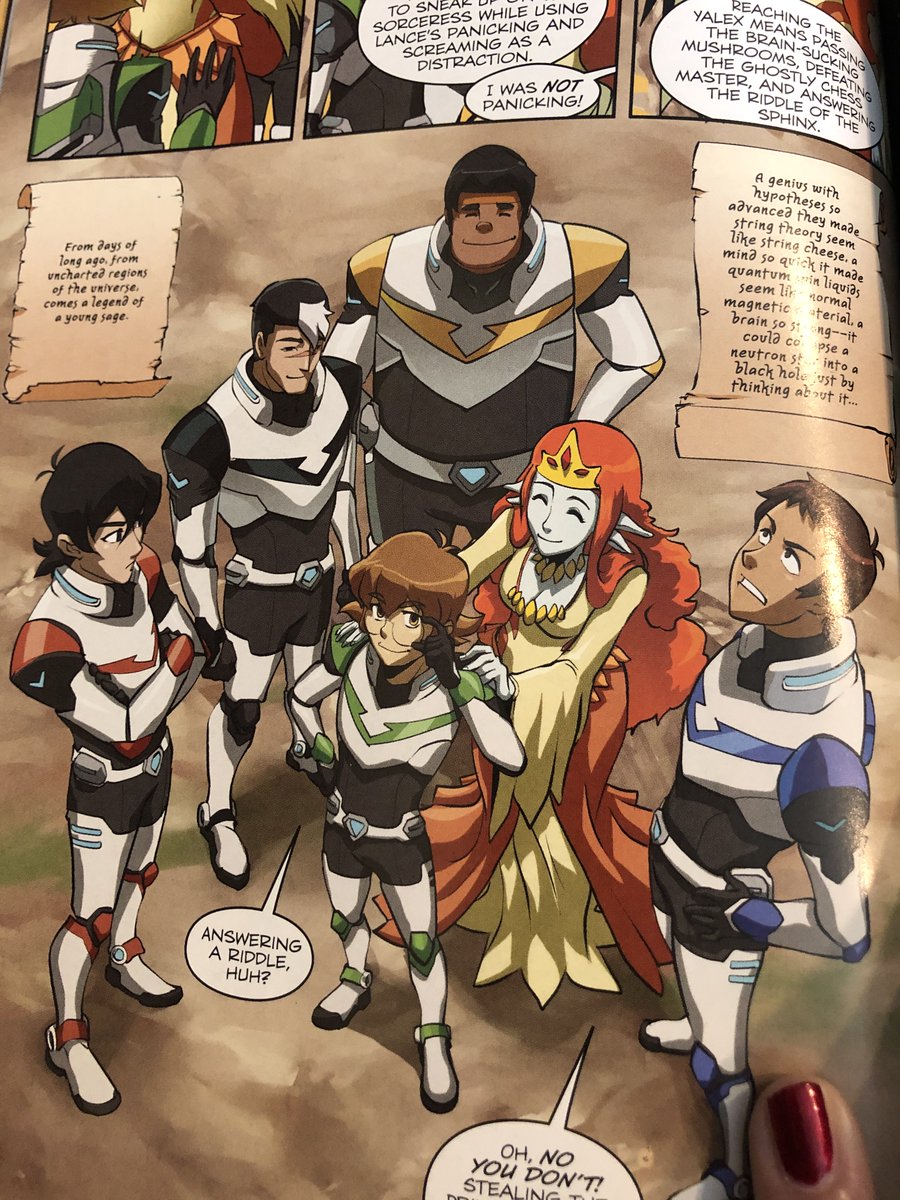Again, group shots tend to have Shiro and Keith next to one another in the same half of the panel: