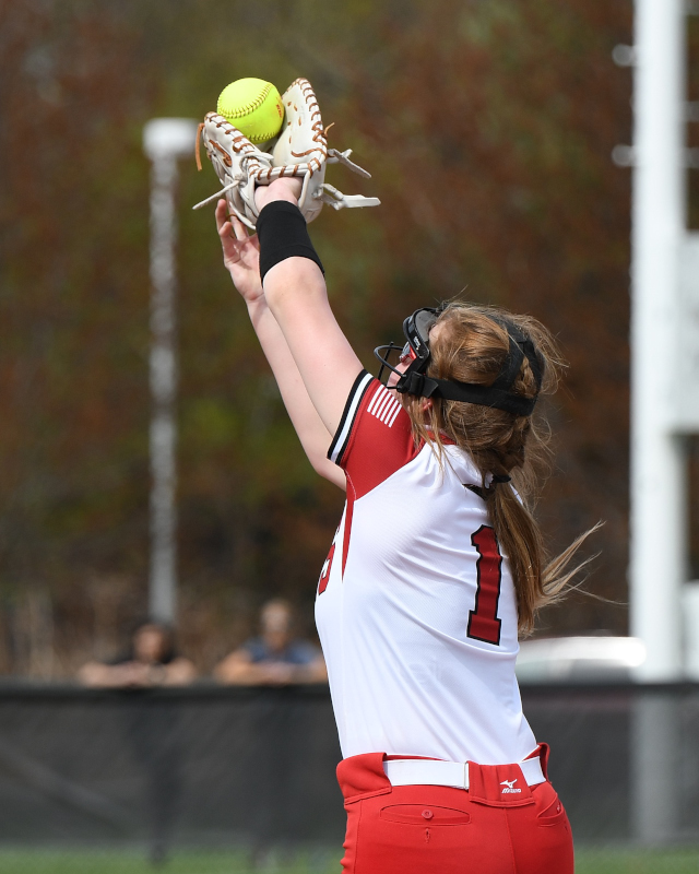ohiovarsity's tweet photo. @_emma_webb serving up snow-cones #AnOutIsAnOut https://t.co/1nAiTj2BvW
