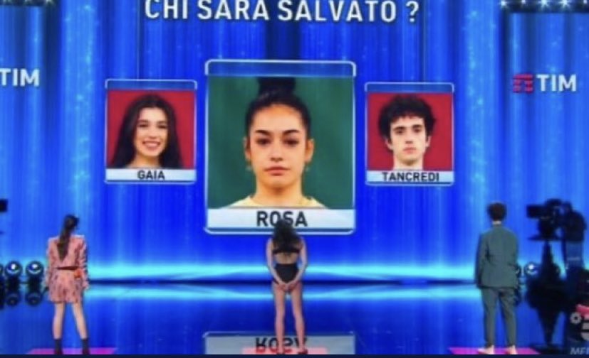 quelcassettinoo's tweet photo. scenario horror in tre atti #amici20 https://t.co/wTJu2RgNhI
