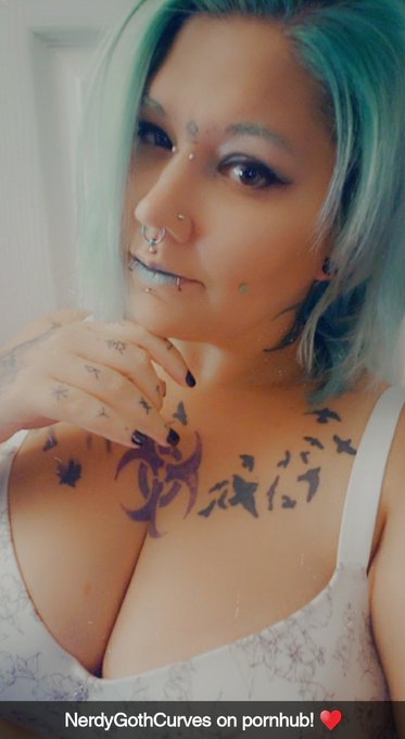 NerdyGothCurves on pornhub!   https://t.co/FgEx4P20ec https://t.co/XYdX6O0EWS