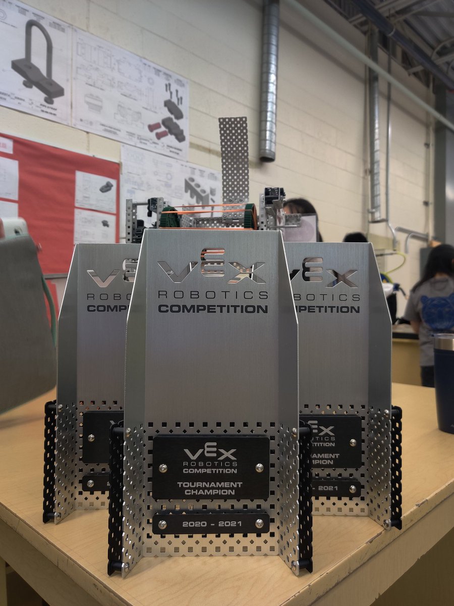 La Cueva Robotics tweet media