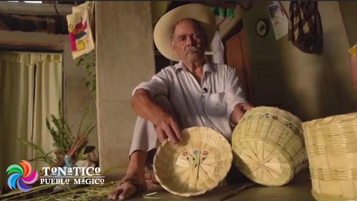 tonaticomx_'s tweet photo. Las manos mágicas de los artesanos  crean maravillosas artesanías, así es la #cesteria en el #PuebloMágico de #Tonatico

@tolucalabellaCd https://t.co/IM3IsYel4Q