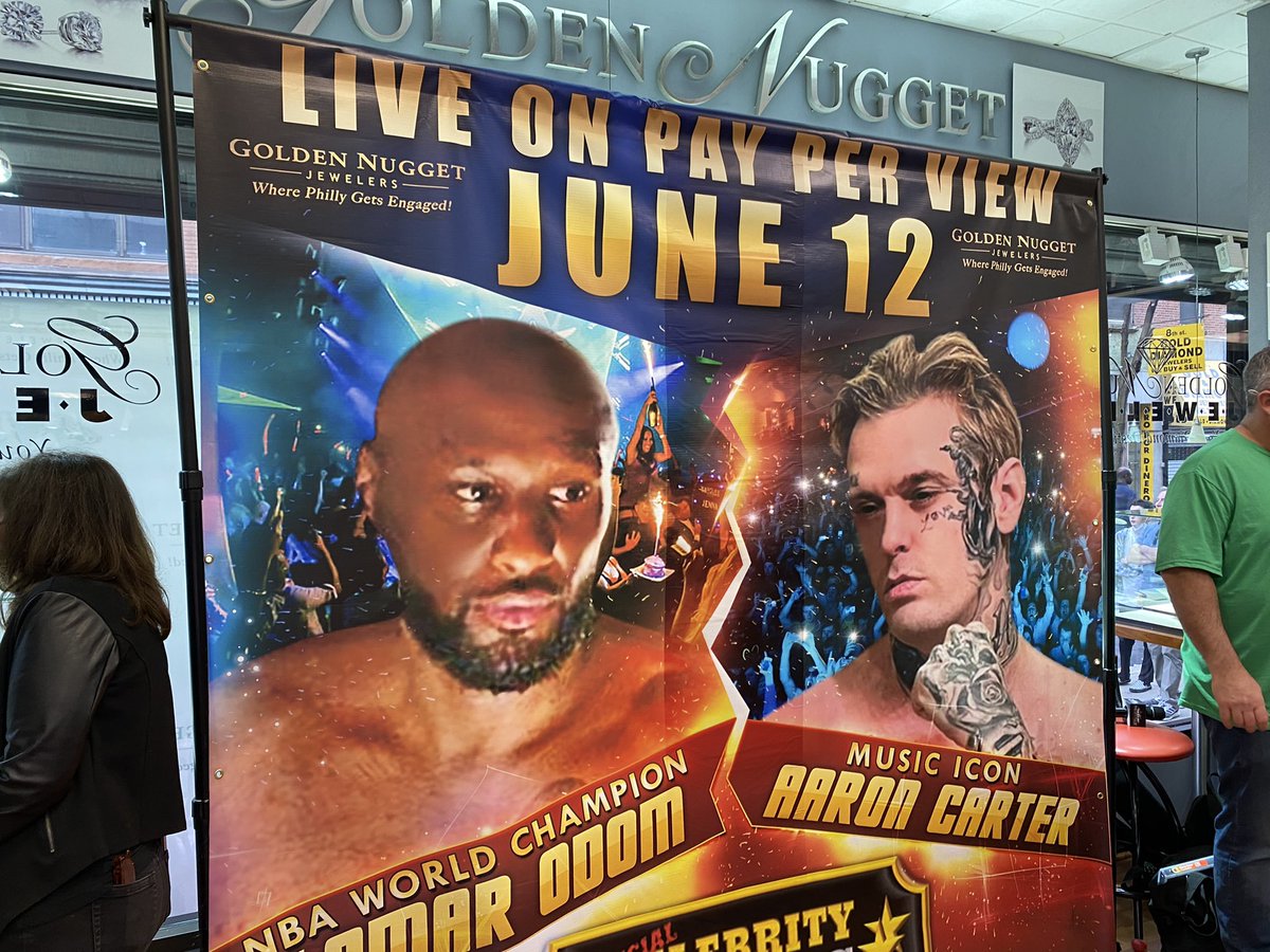 I’m here at the face-off between Lamar Odom & Aaron Carter at the Golden Nugget along 8th & Chestnut