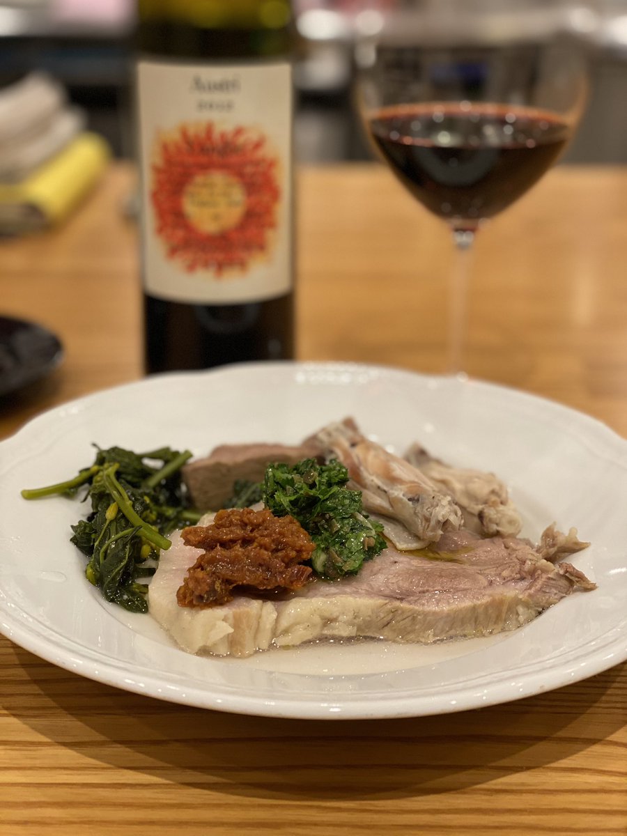 DIKI_29's tweet photo. イタリア料理が好きでナチュラルワインが好きでつくばまでやってきました！ボリートミスト、なんておいしいんだ。

#ラスタッラ #イタリア料理好き #ナチュラルワイン https://t.co/LNfaVpkzIL