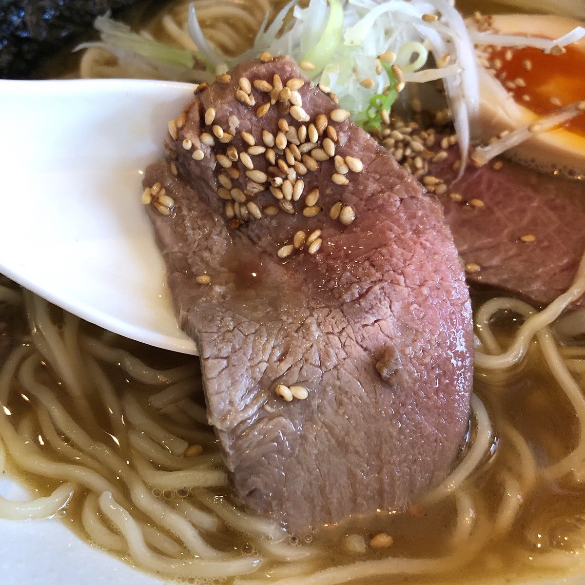 komemugibito's tweet photo. TABAGIBIER × けものみち

タバラーメン

#タバラーメン
#試食会
#TABAGIBIER
#けものみち
#おおかみ印
#BARNICO
#丹波山村
#ジビエ
#ジビエへの入口的役割になれるかが鍵と見た🤩
#鹿の旨さを知ってもらいたい🤗
#やはりラーメンは奥深い世界だ😌

https://t.co/P9ukWVkM0U

https://t.co/wtDQ9Ix7Ny https://t.co/fTGt45eWsA