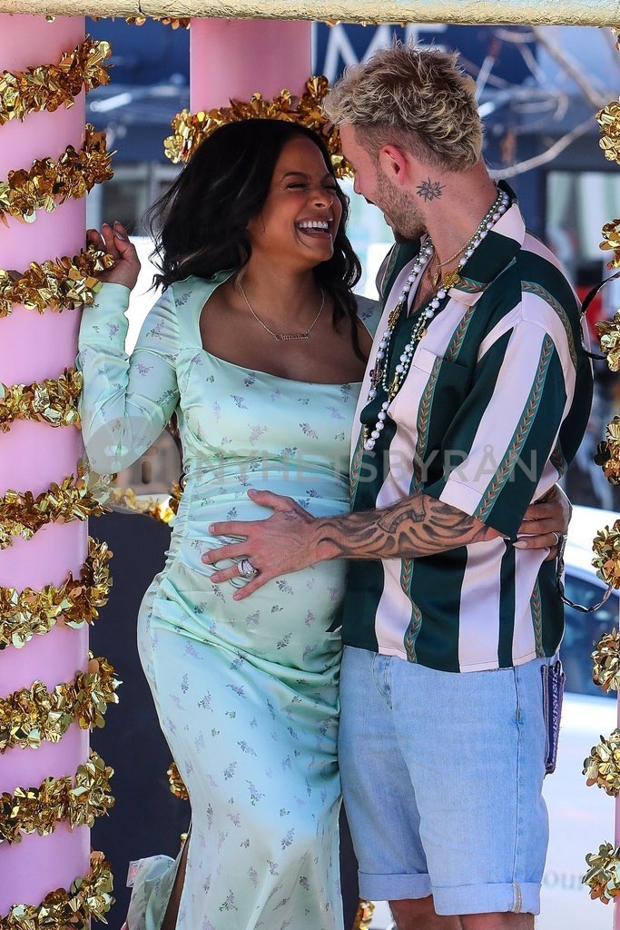 christinamteam's tweet photo. @ChristinaMilian x @MPokora ❤️ the cutest couple !! #love #couple #beignetbox #losangeles https://t.co/scwHDdEyxA