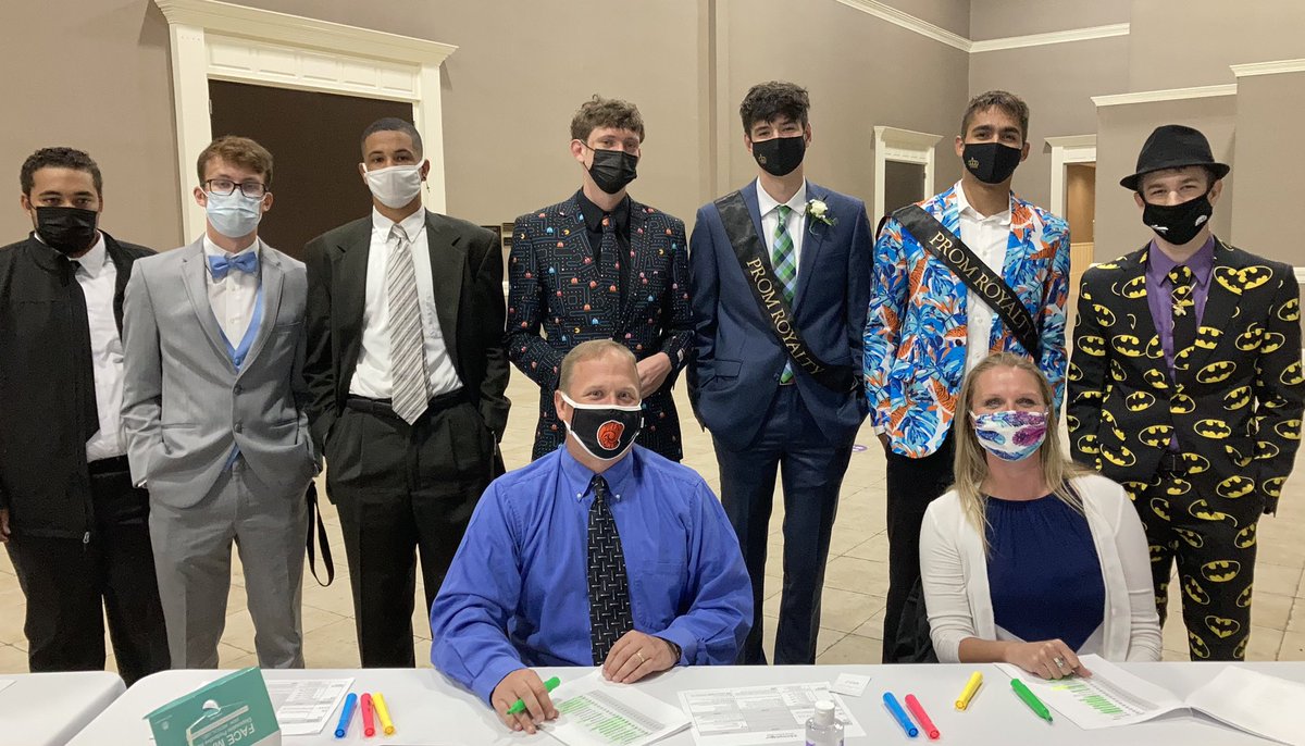 Prom 2021 is underway! <a href="/WCS_K12/">WCS</a> @GoCaneArt <a href="/WHSCane/">Wilmington HS</a>