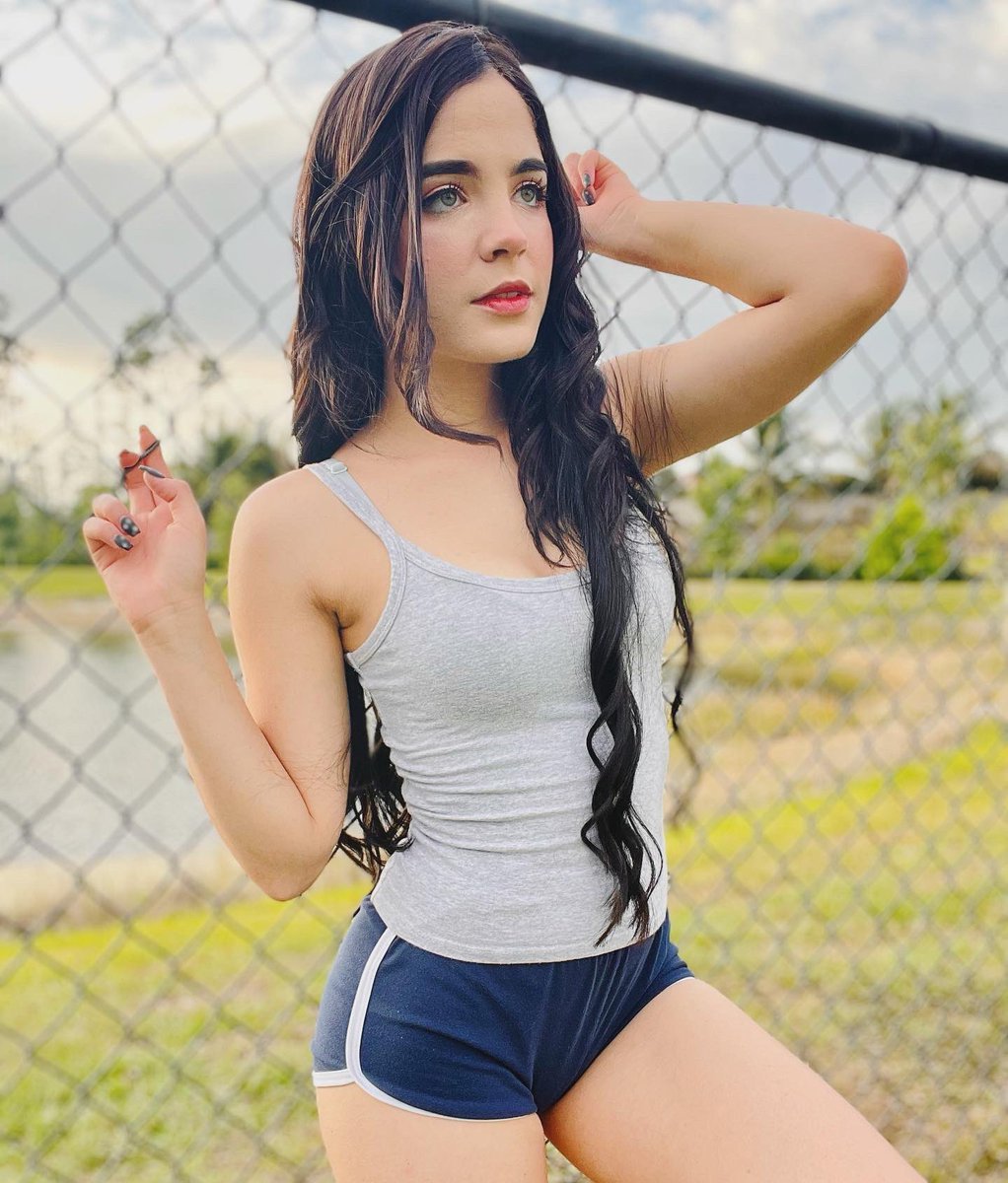 Staryuuki tweet media