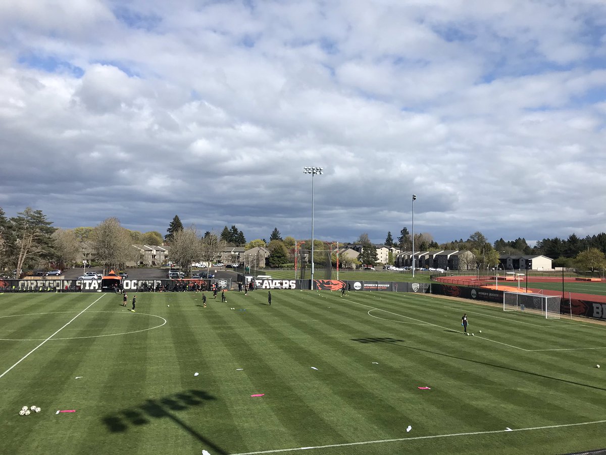 BeaverMSoccer's tweet photo. Sun is shining on Lorenz Field, as we get ready for our final home match of the season!

#GoBevs https://t.co/zuV8aIGGYo