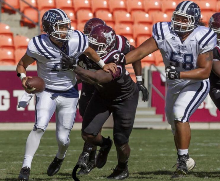 btpeli's tweet photo. Extremely blessed to announce that I’ve received my first offer from Texas Southern University! #TheSauceU @qbherm @SKYLINEfb @TSUFootball https://t.co/dT3qtjByj0