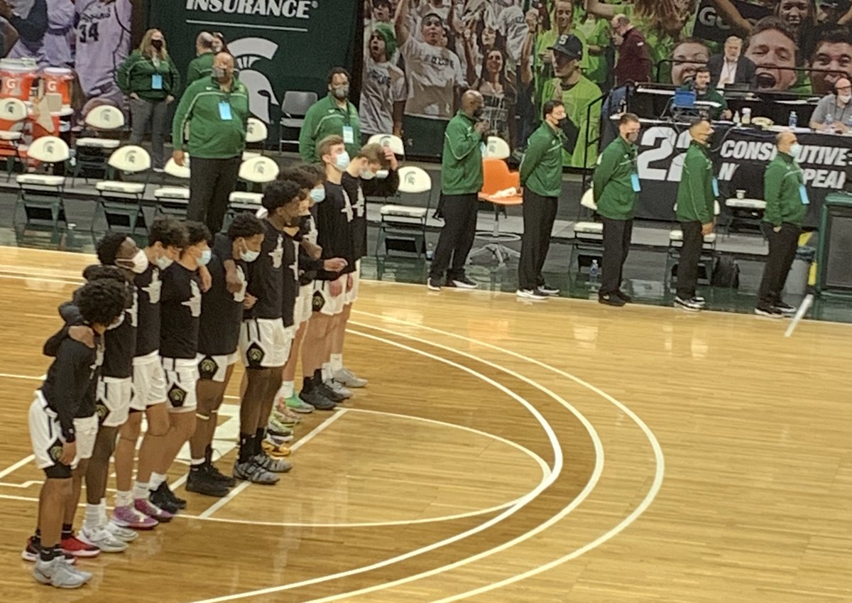 The Champion doesn't show up for what he's going to get, he shows up for what he's going to give!

These guys showed up everyday and gave everything they had to each other. The love and respect they share is inspiring.

Grateful for the privilege to lead this team. #TheHuronWay