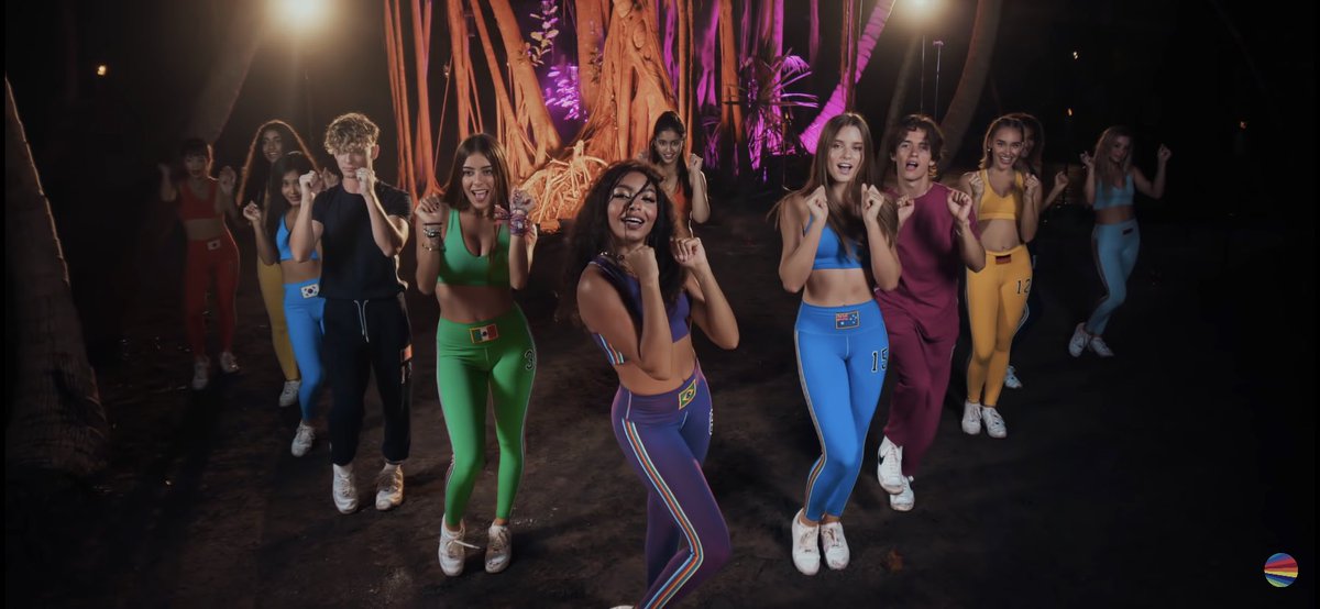bielbarbosaxl's tweet image. FIESTA TÁ TUDOO 🤩🥳
QUE FESTA FOI ESSA 
#NowUnitedFiesta
