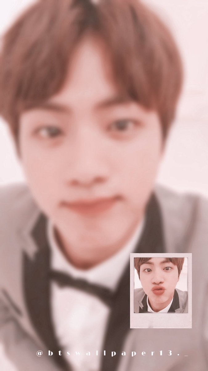 btswallpaper13_'s tweet photo. jin update 
#BTS_twt https://t.co/VKjRIlckIm
