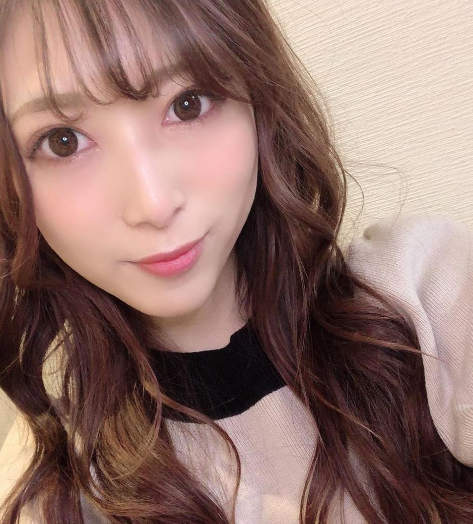 Lair64903's tweet photo. スチュワーデス https://t.co/j8ZYZL9KzP