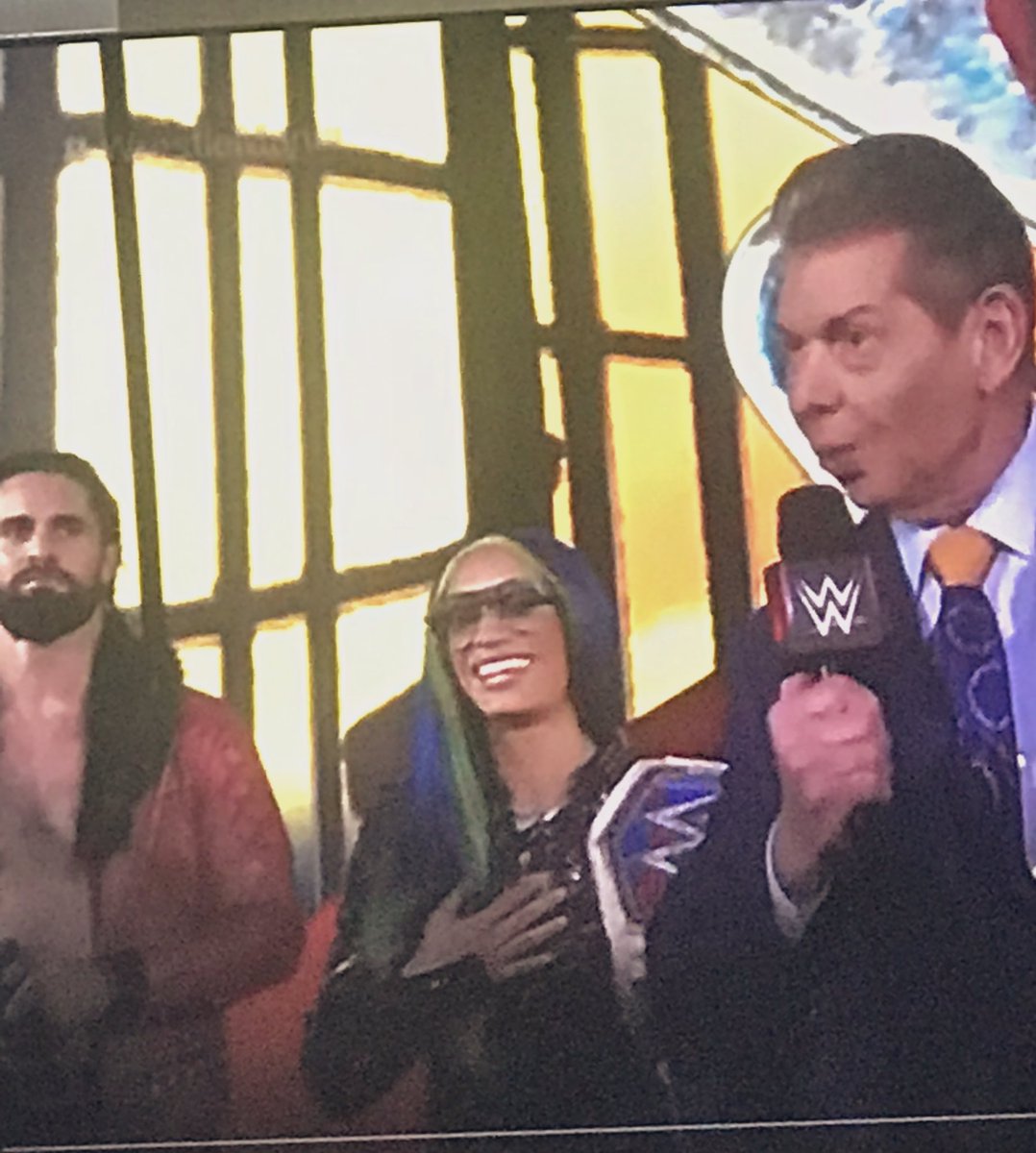 SashaBanksFClub's tweet photo. Welcome to #BossMania #WrestleMania37 #WrestleMania https://t.co/bqOjDPLi2W