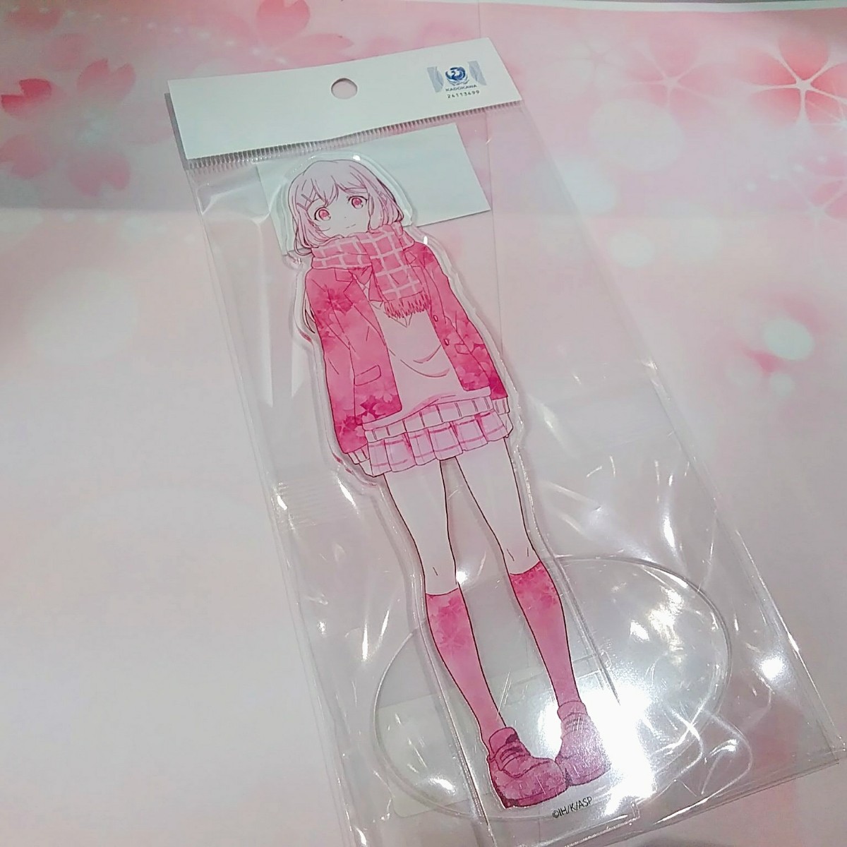 Graffart Shop 池袋本店 商品紹介 安達としまむら キャラアクリルフィギュア しまむら 一緒に写真を撮ったり お部屋に飾ったりできますよ 安達としまむら グラフアートショップ池袋本店