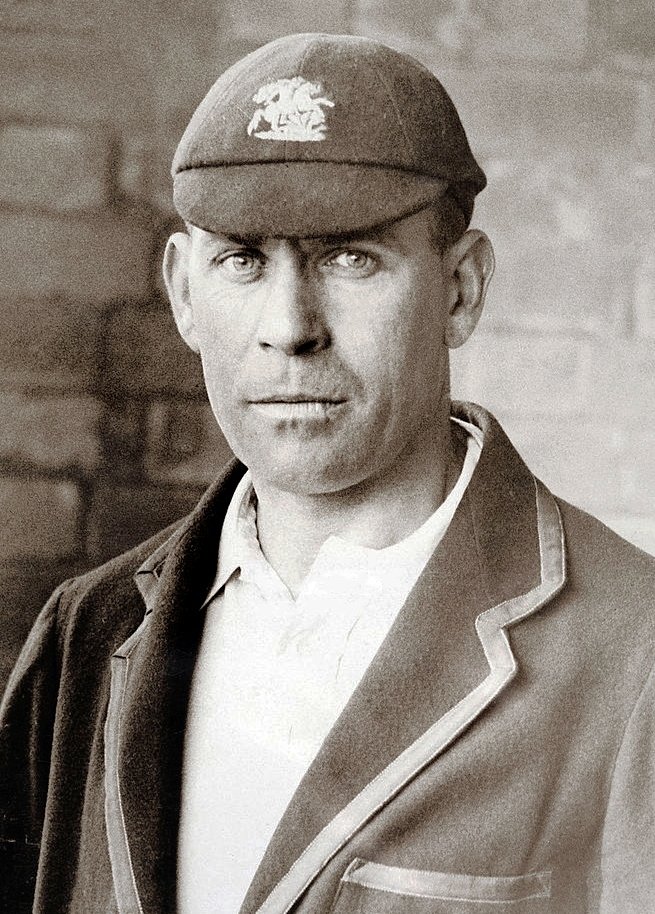 The “helmet” was designed by his wife Minnie. Hendren, as quoted by Geoffrey Boycott in The Best XI, confessed that “he needed protection after being struck on the head two years earlier by a new-fashioned short-pitched bouncer.”