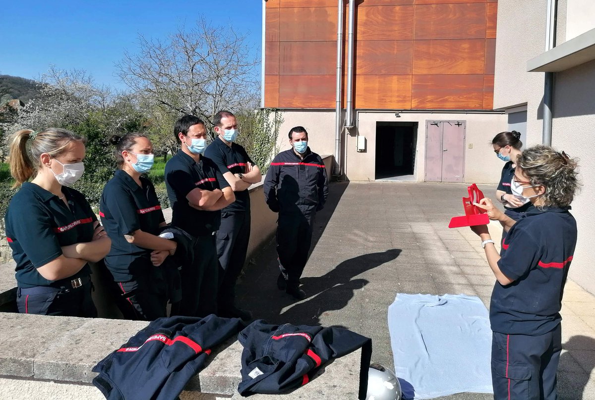 PompiersDuLot's tweet photo. Les @PompiersDuLot en formation #PromptSecours du 29-3 au 3-4 à #Figeac.
https://t.co/sMPkU1BgIs https://t.co/n7xvjjanTn