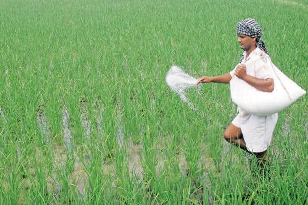 RaviK12051990's tweet photo. Farmers Demand !
Reduce the  Rate of DAP fertilizer..
#मोदी_नंग_किसान_तंग
#DAP_खाद_की_दर_कम_करो https://t.co/drYMdoZXyq