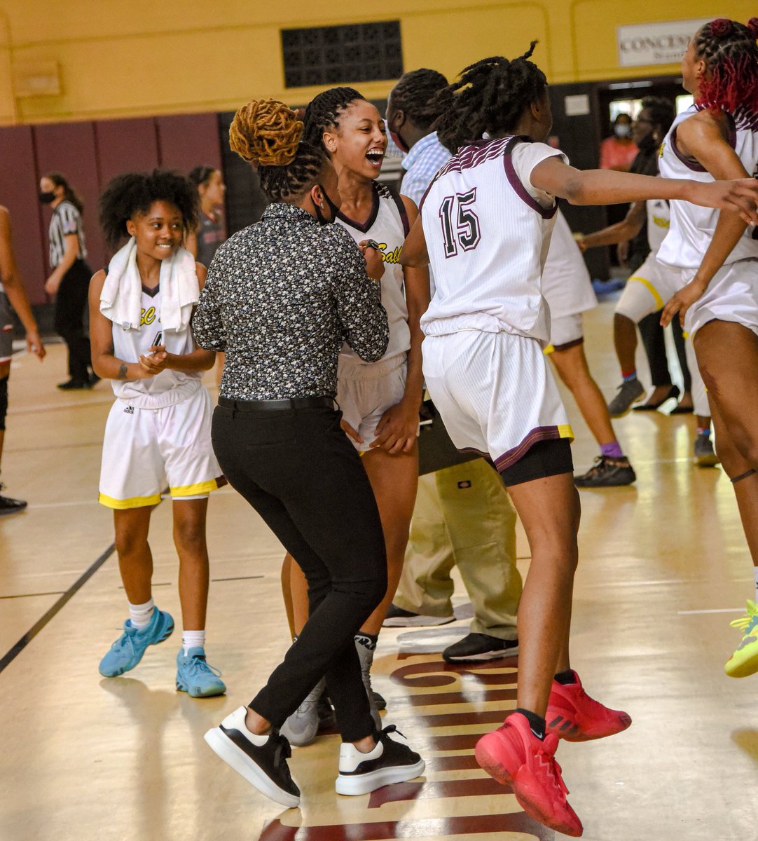 MariahIgus's tweet photo. I live for moments like these💙Region championship ✅ nationals loading...✨ https://t.co/BtJRusnALG