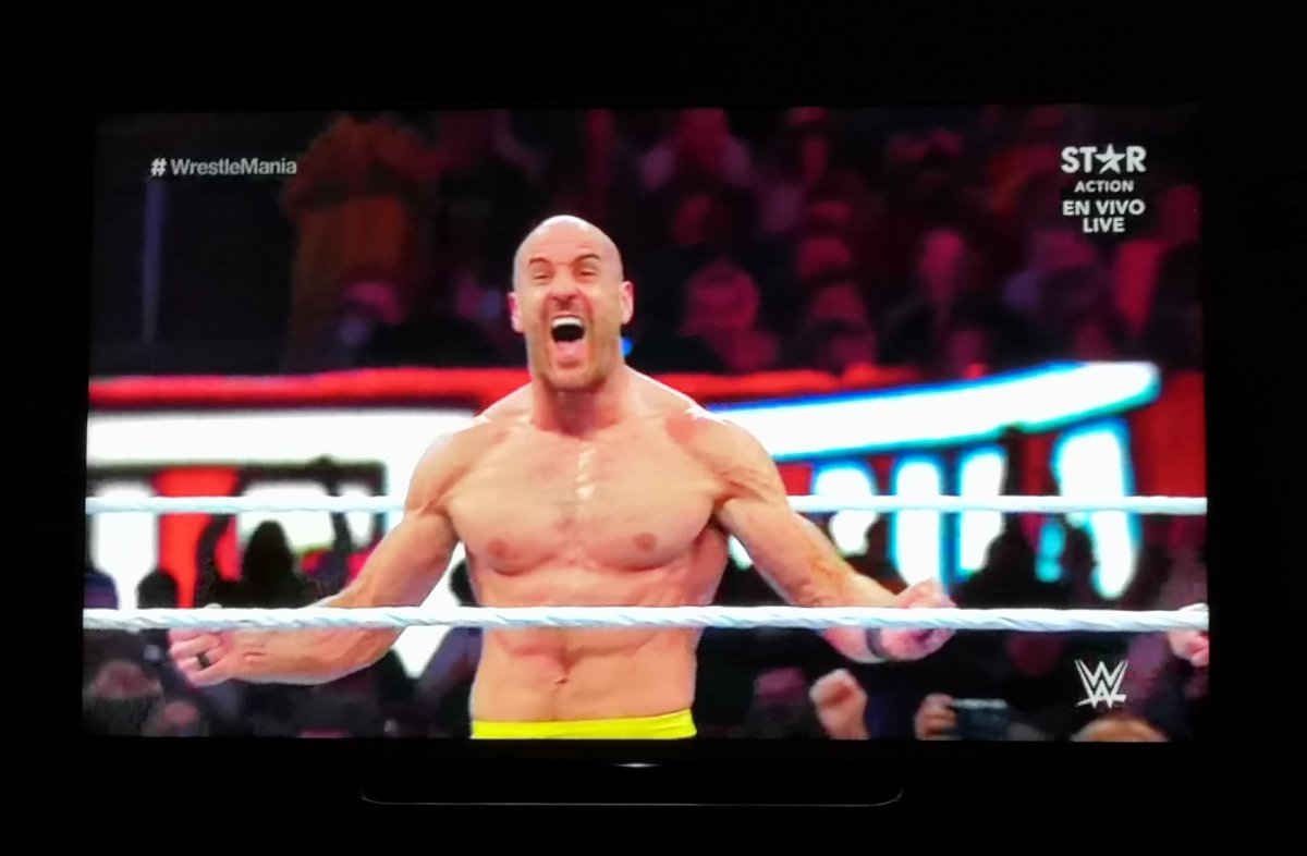 DT_Locke's tweet photo. Sweeeeeet victory for @WWECesaro
Congrats Swiss Superman!!!
#CesaroWins #CesaroSection
#wrestlemania https://t.co/jtgnHWBXKm
