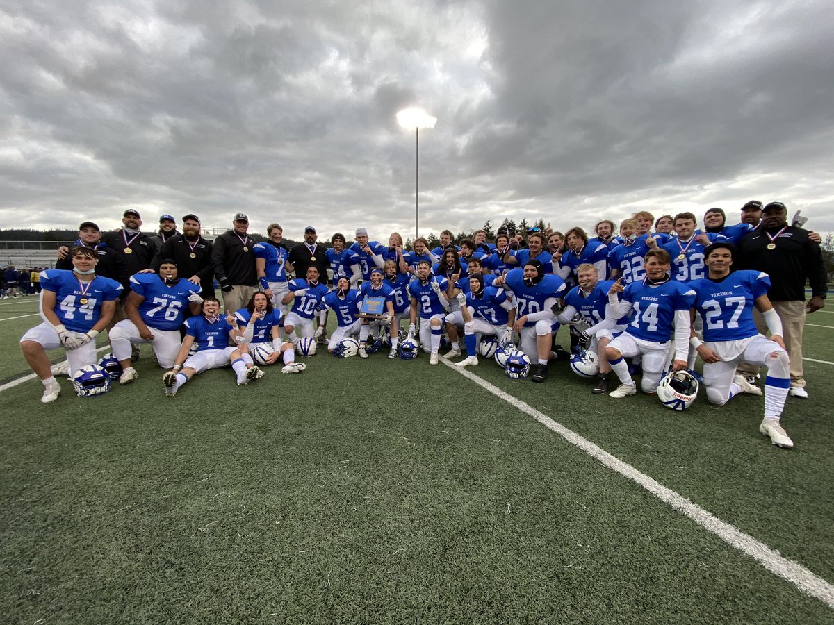 Oregon 4A State Champs! 
@FootballMazama <a href="/OSAASports/">OSAA</a> #orprep #statechamps