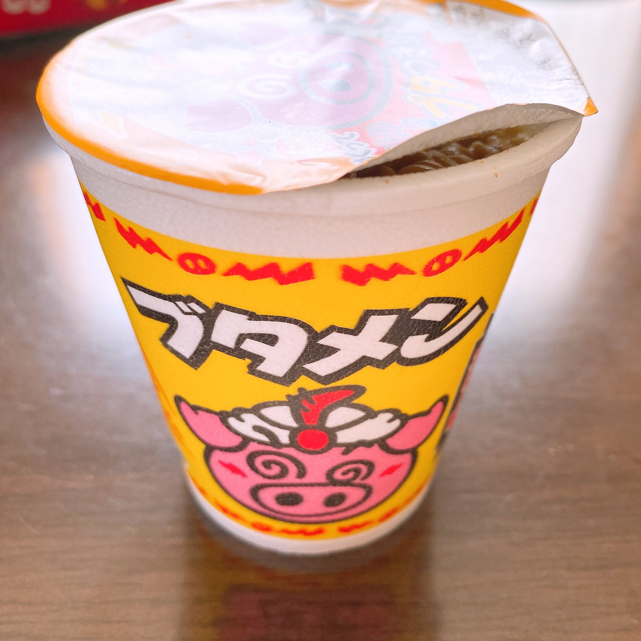 ট ইট র Ceciru セシル お腹がすいたら何食べる お腹がすいたら ブタメン ブヒブヒ ブタメン ブヒブヒ これ知ってる人 T Co Cuij3krbhb ট ইট র