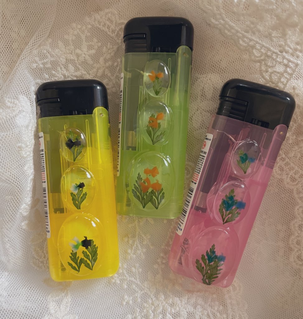 Project_OndO〰️🌿🐠

🖤 RT 해주신 분들 중 두 분을 뽑아 작은 어항 키링, 그립 톡 세트 또는 나의 해파리 키링, 그립 톡 세트 보내드릴게요!

〰️🌿🐠〰️🌿🐠〰️🌿🐠〰️🌿🐠