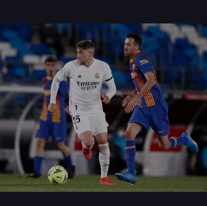 El Sprinter #HalaMadrid | #ElClasico https://t.co/0APAm8bQUA<a href="/tag/halamadrid"class="tags">#HalaMadrid</a><a href="/tag/elclasico"class="tags">#ElClasico</a>