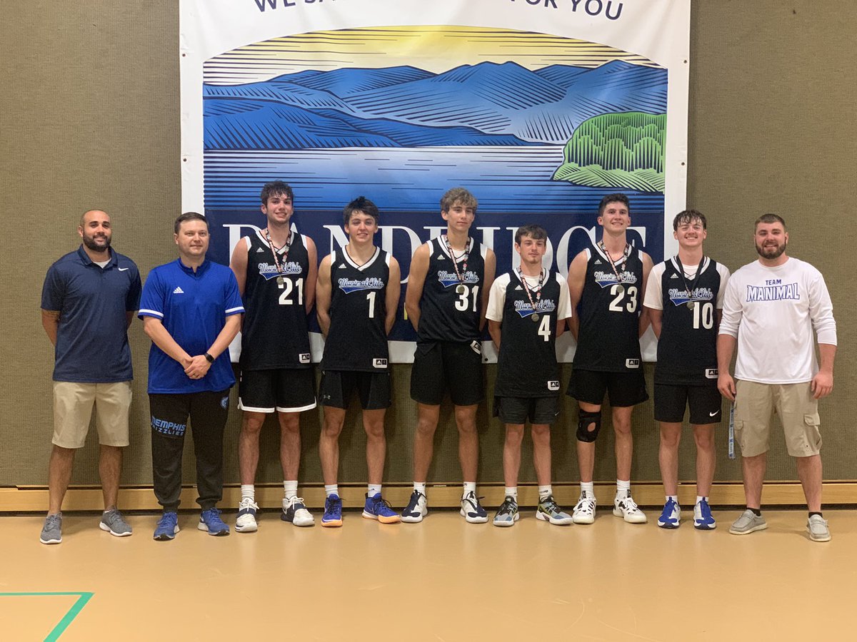 East KY 2022 (41)- Tri State Elite, TN 26 (Championship) 🏀🏆

Blake Bolin- 3

Dalton Stepp- 3

Jay Milburn- 6

Daniel Mullins- 6

Cameron Burnett- 17

Daniel Carmichael- 6

@ Dandridge, TN

<a href="/T_lefevers21/">Trent Lefevers</a> 
<a href="/wcc3_14/">William Carson</a> 
<a href="/headcoachbrad/">Brad Sizemore</a>