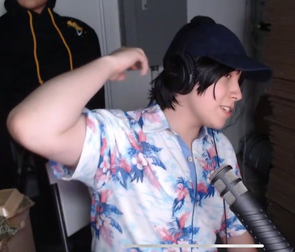 Bri On Twitter quackity Hair Reveal with Hat Https t co 