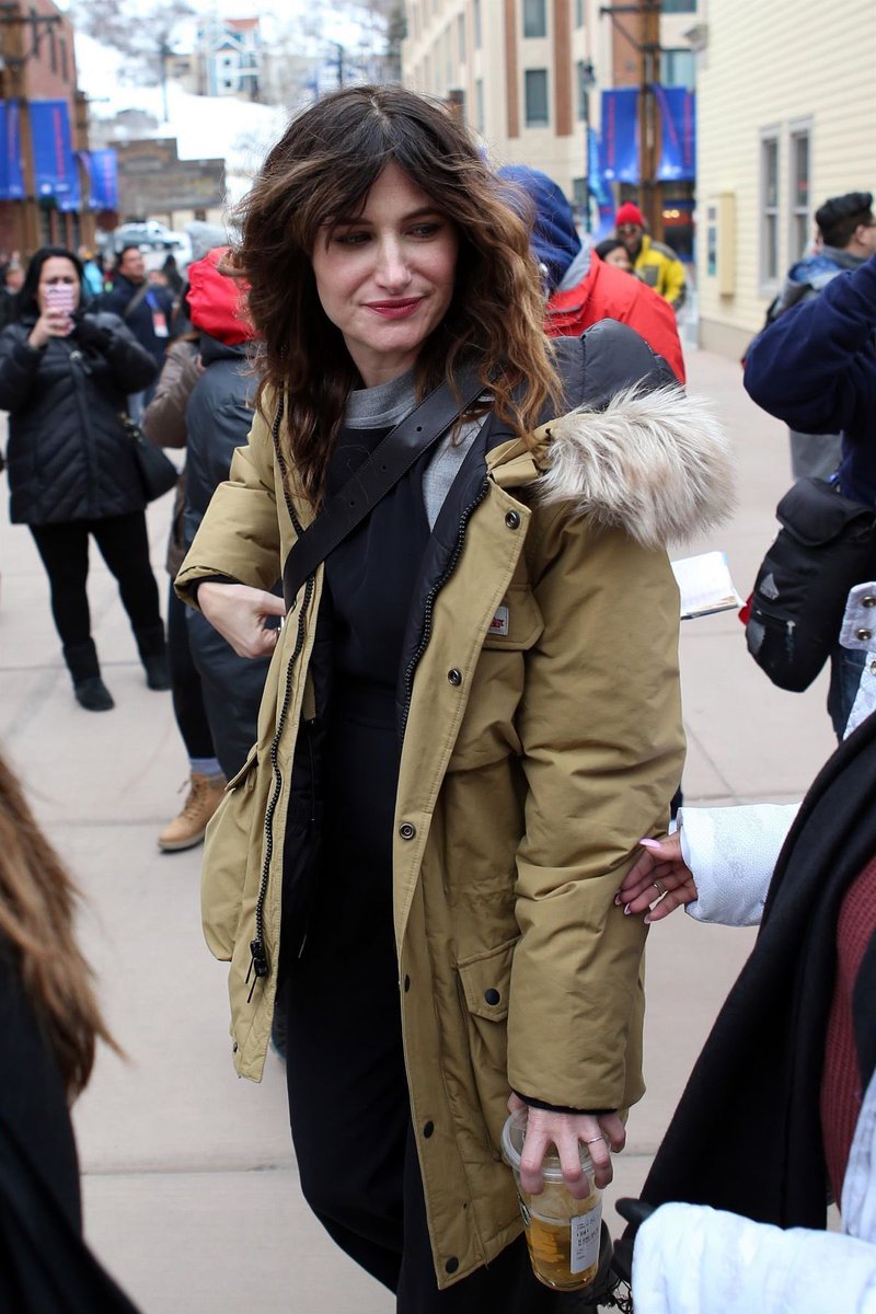sapphics who are in love with kathryn hahn