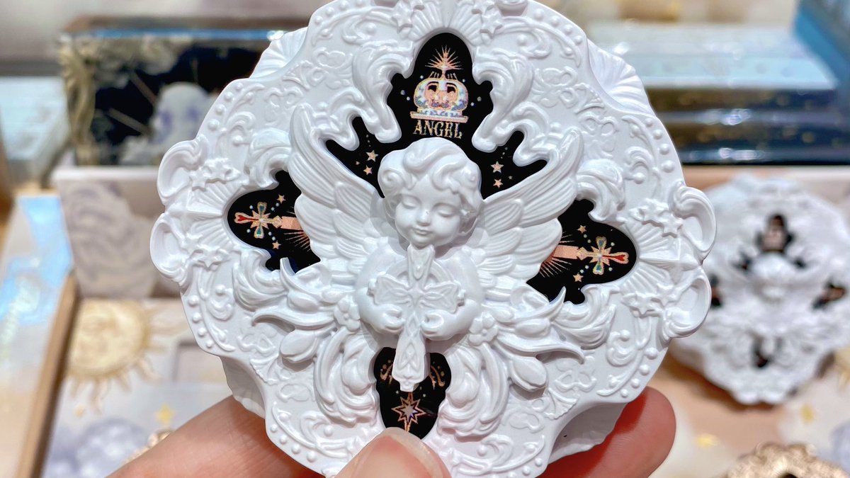 はあ尊い…👼👼👼 フラワーノーズの天使ハイライター 。 パケも中身も