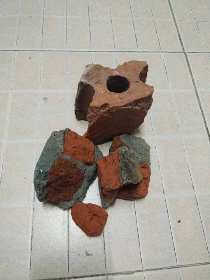 The Junta forces threw rocks at glass windows and commit vandalism for chanting 'we want democracy' in the house at around 12 pm in Pazundaung Twsp, Yangon. 
#WhatsHappeningInMyanmar
#Apr10Coup
#IssueInterimConstitution 
<a href="/RapporteurUn/">UN Special Rapporteur Tom Andrews</a> <a href="/clarissaward/">Clarissa Ward</a> <a href="/CNN/">CNN</a>