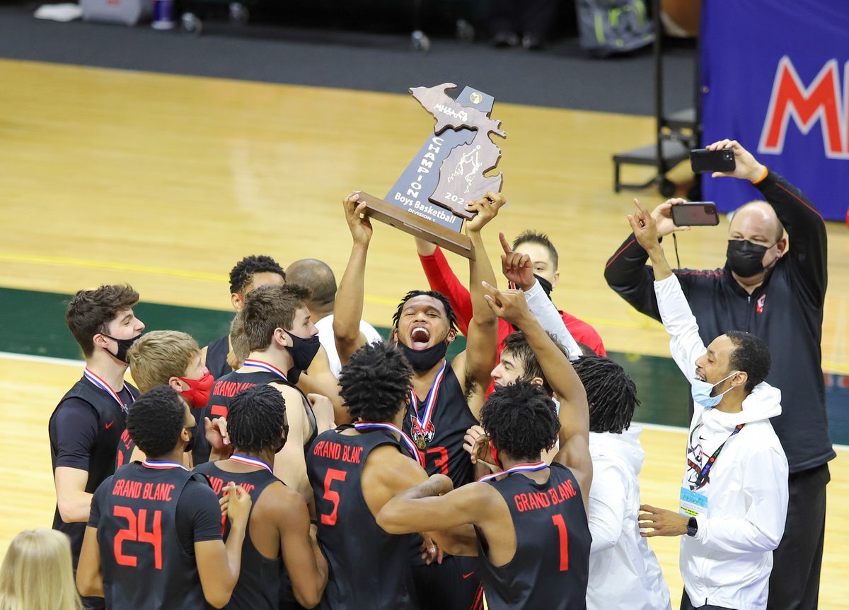 CherishGBlanc's tweet image. Here is one of thousands of assets our team captured today. More tomorrow. #SharingTheGood @GrandBlancHoops