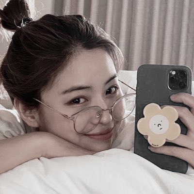 FLEUROSlE's tweet photo. #NewProfilePic https://t.co/sCRfs6kaKL