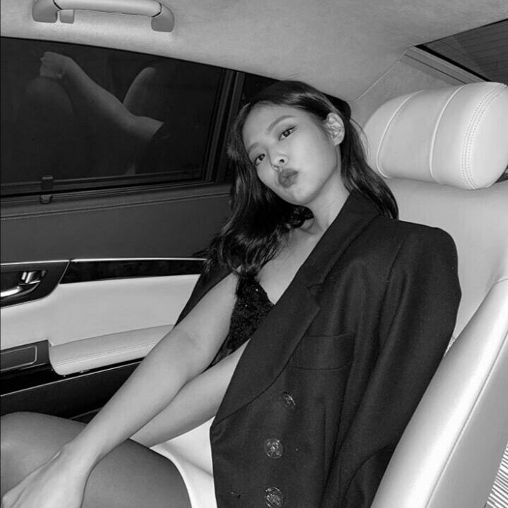 GrazellaAldebrn's tweet photo. Hii gua zella
Newbie di twet

Fambest?DM 
Mutualn? Follow + RT

#roleplayer #roleplayerindonesia #roleplayeraccount #roleplayerkpop https://t.co/I88MRLTNmR