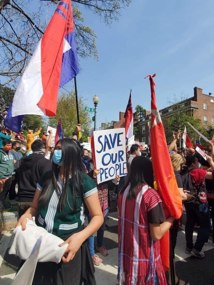 Today Myanmar Ethnic groups who in the United States Protested in front of Burmese embassy in Washington DC.
#WhatsHappeningInMyanmar