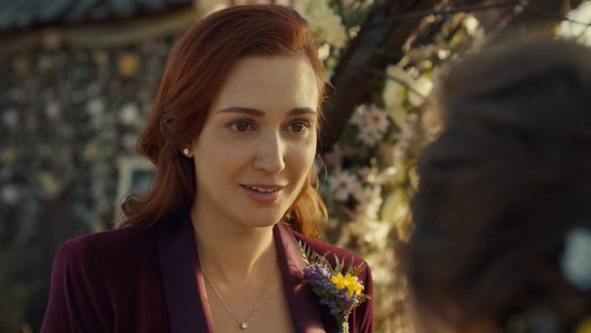 "You look so beautiful."  #WynonnaEarp  #BringWynonnaHome