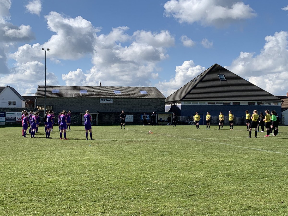 BodminGirlsFC's tweet photo. It’s good to be back! 

First up it’s a minutes silence for our U16s in memory of HRH The DofE before kicking off our friendly up in North Devon at @bradworthy_yfc https://t.co/dq0o0eJrQS