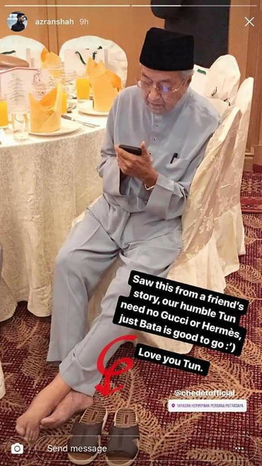 bataMY1's tweet photo. Never forget : EX PM Mahathir becomes accidental fashion icon as Instagram post of his old school RM 12.90 Bata sandals went viral . #walletFriendly #BataMalaysia https://t.co/cl0WpSkvfx