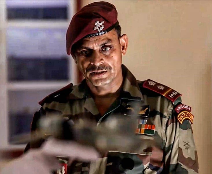 code_mactavish's tweet image. If anyone ever asks you about the signature look of superiority just show them this. 
#ParaSpecialForces #Subedaar_Saab #Instructor