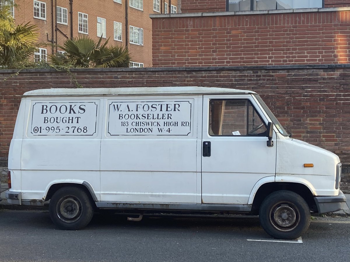 fostersbookshop's tweet photo. The old girl is going today. 
She’s off to Kent to an enthusiast who is going to keep her doing her thing. 
Due to @TfL #ULEZ she can’t stay in #London. She’s only 32 years old, and the #vintage exemption doesn’t kick in until 40. #workingvan #vintagecommercial #bookshops #W4 https://t.co/gcnxh6tque