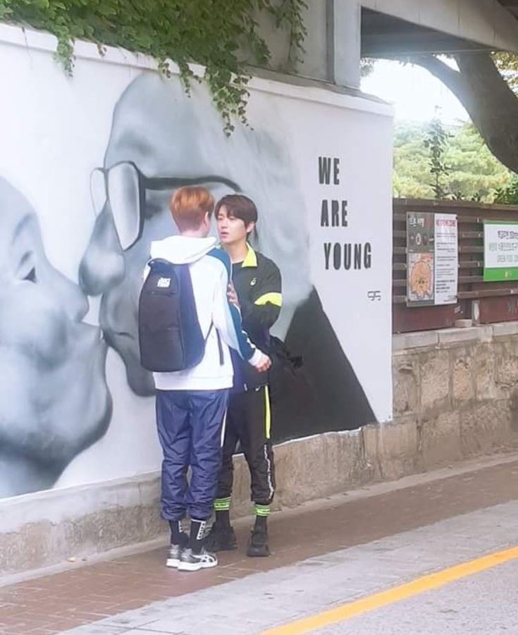 Nct and The boyz as each other a thread ;