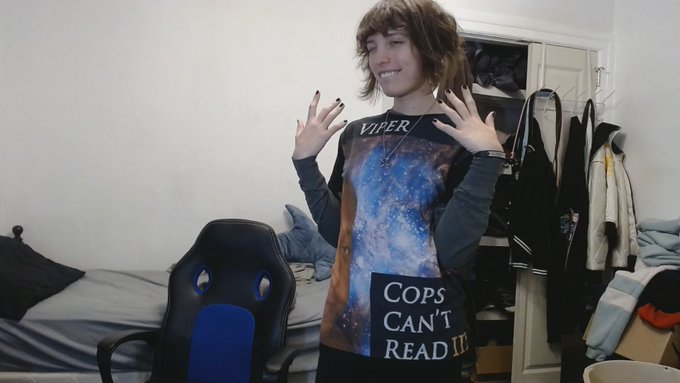 Watch hooti.bsky.social's leaked NSFW photo on TwXstars