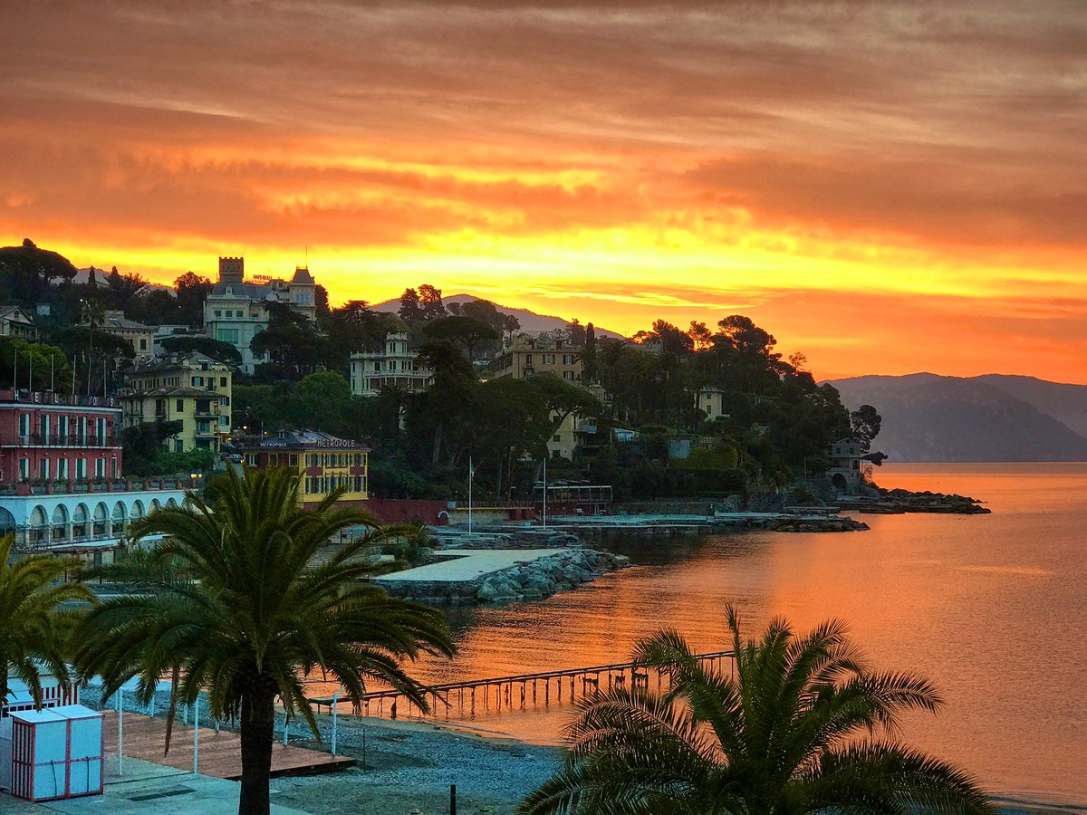 #SantaMargherita şimdi olmak istediğiniz bir yerden bir foto bırak.