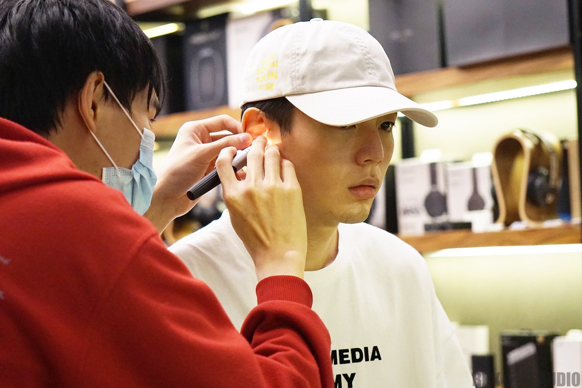 Leex9th's tweet photo. KaoUp for BKK Audio. 🎧
#BKKaudio #KaoUp
#number_9th #uppoompat https://t.co/Y04JhRGLp4